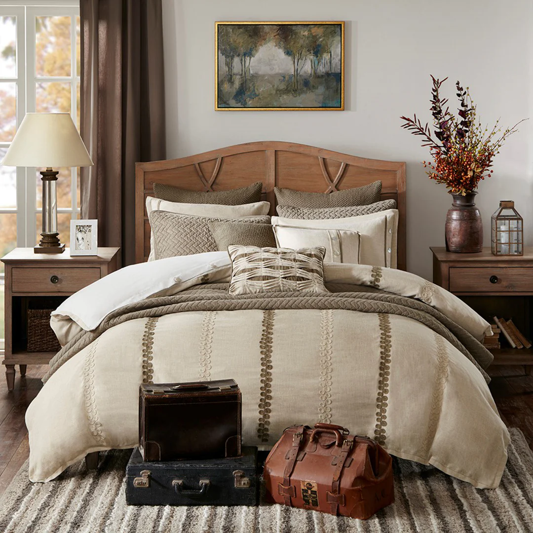 Chateau Comforter Set - Image 2