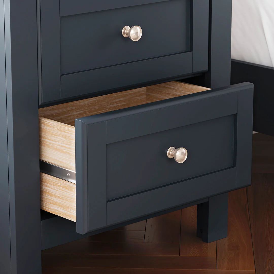 Landocken Nightstand - Image 7