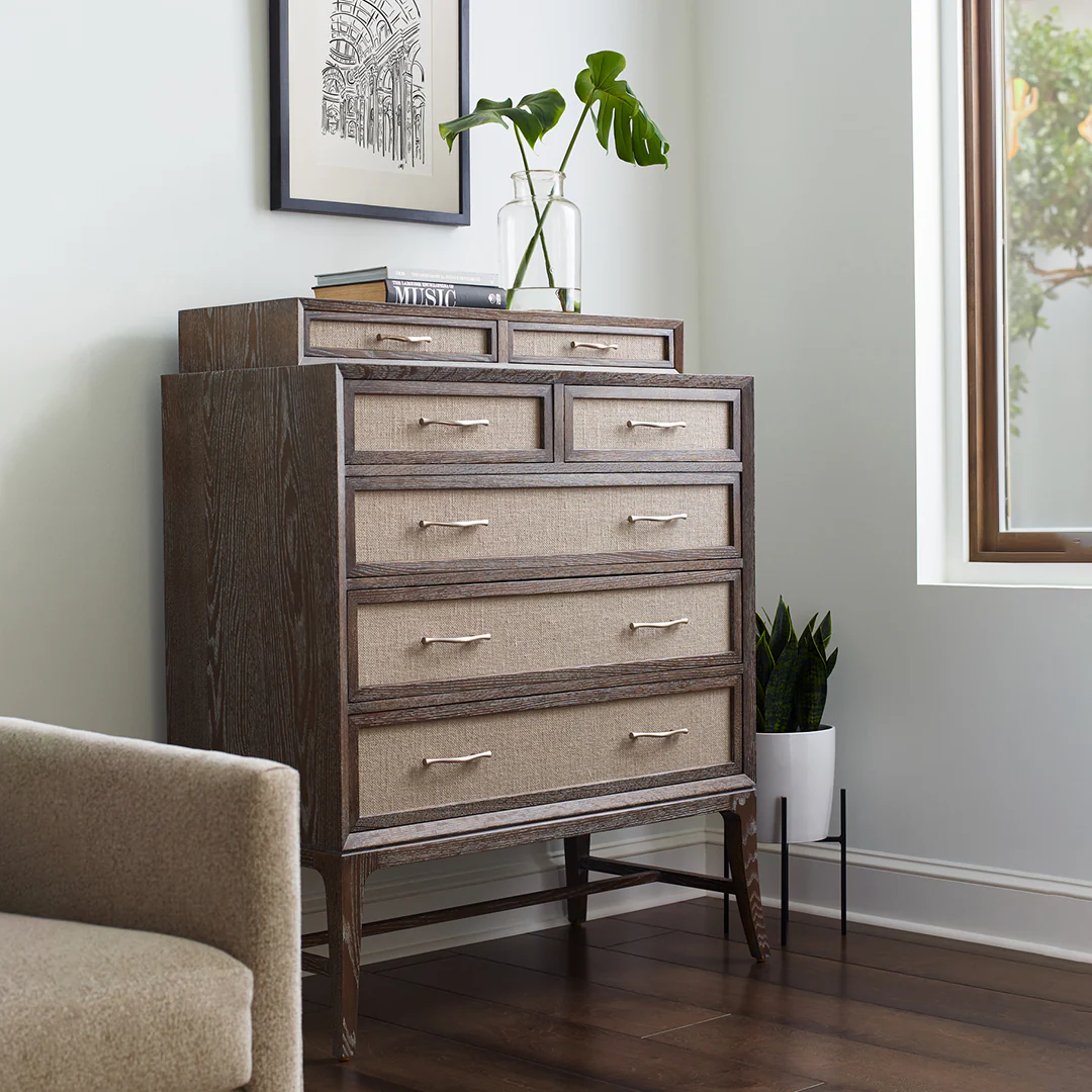 Maidstone Chest with Gallery - Image 2